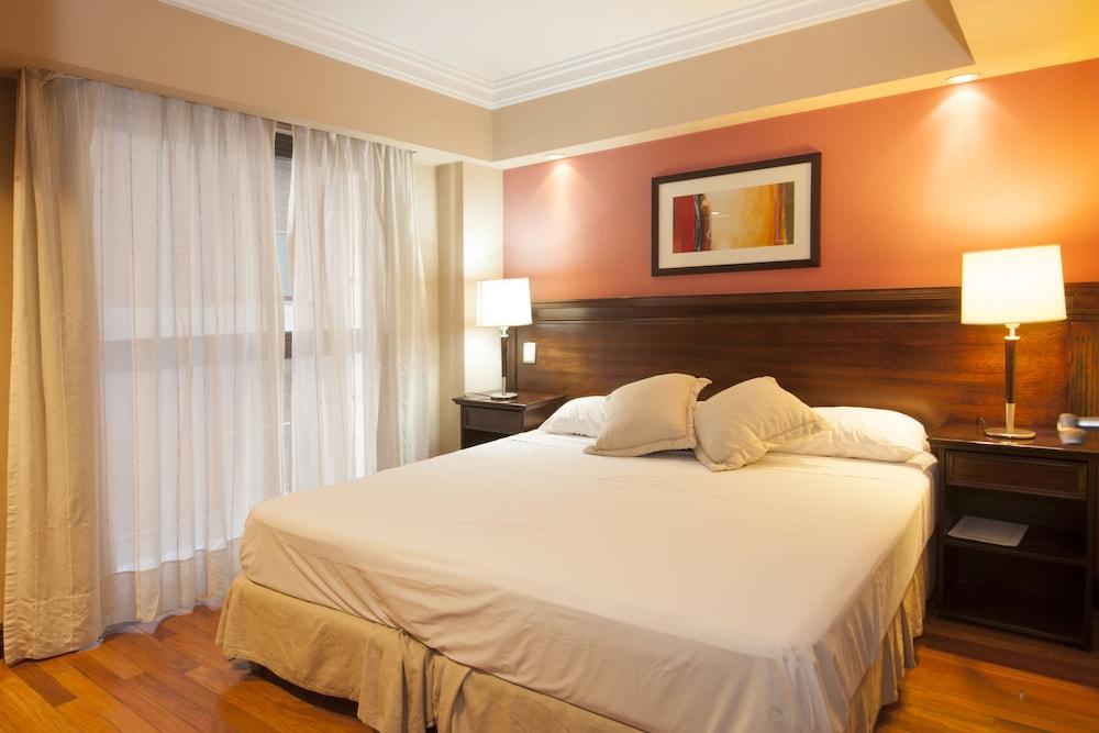 Premium Tower Suites Mendoza Bagian luar foto