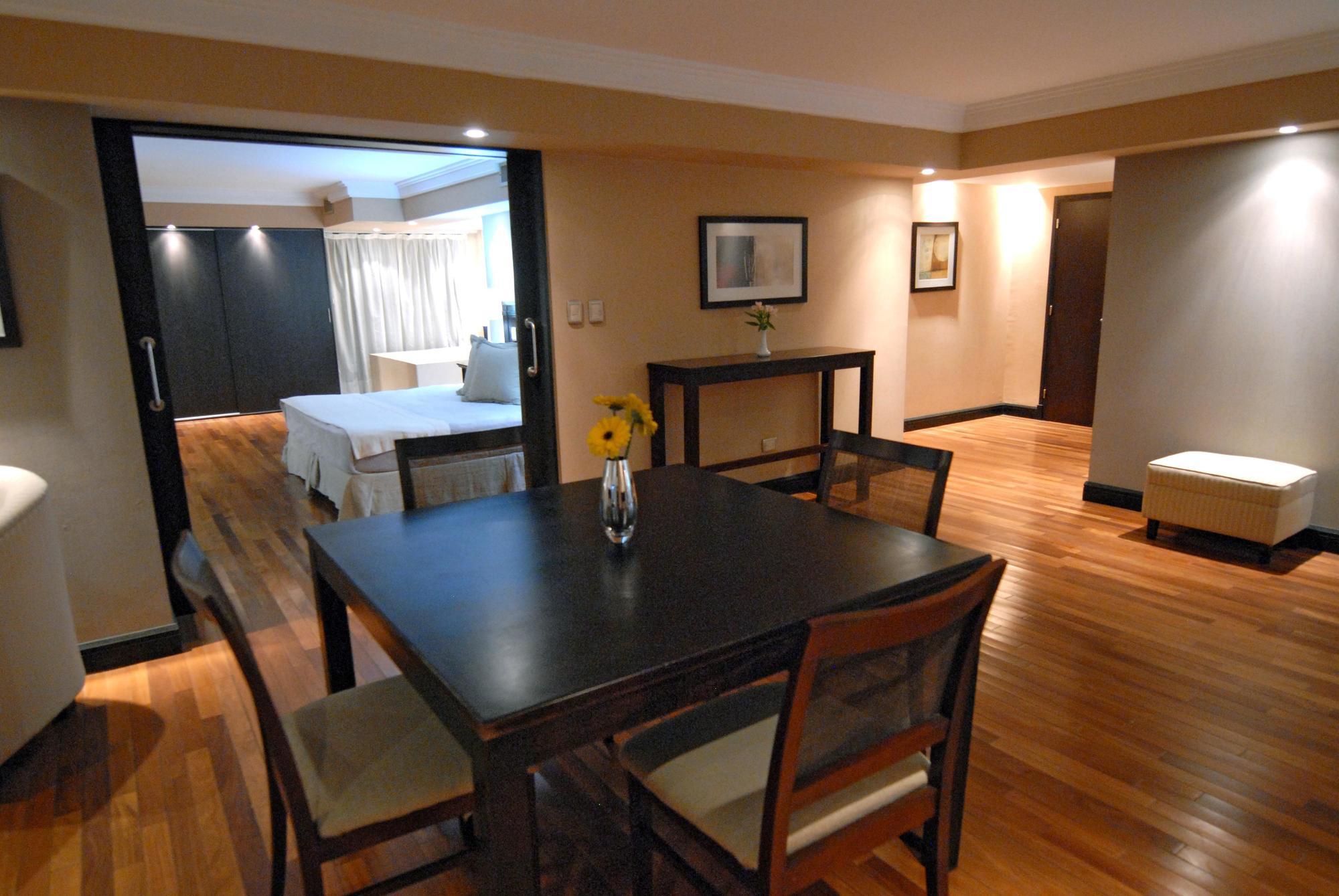 Premium Tower Suites Mendoza Bagian luar foto
