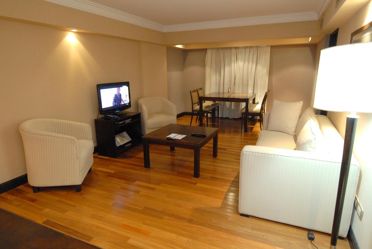 Premium Tower Suites Mendoza Bagian luar foto