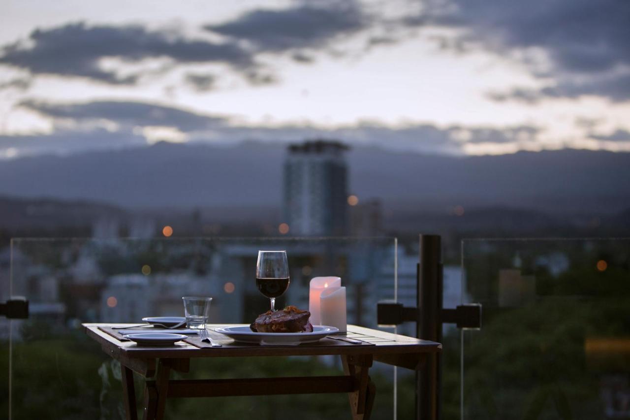 Premium Tower Suites Mendoza Bagian luar foto